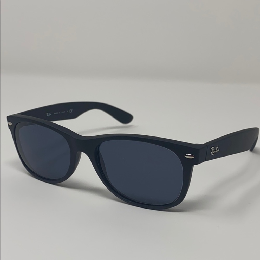Like new Ray-Ban Wayfarer prescription sunglasses